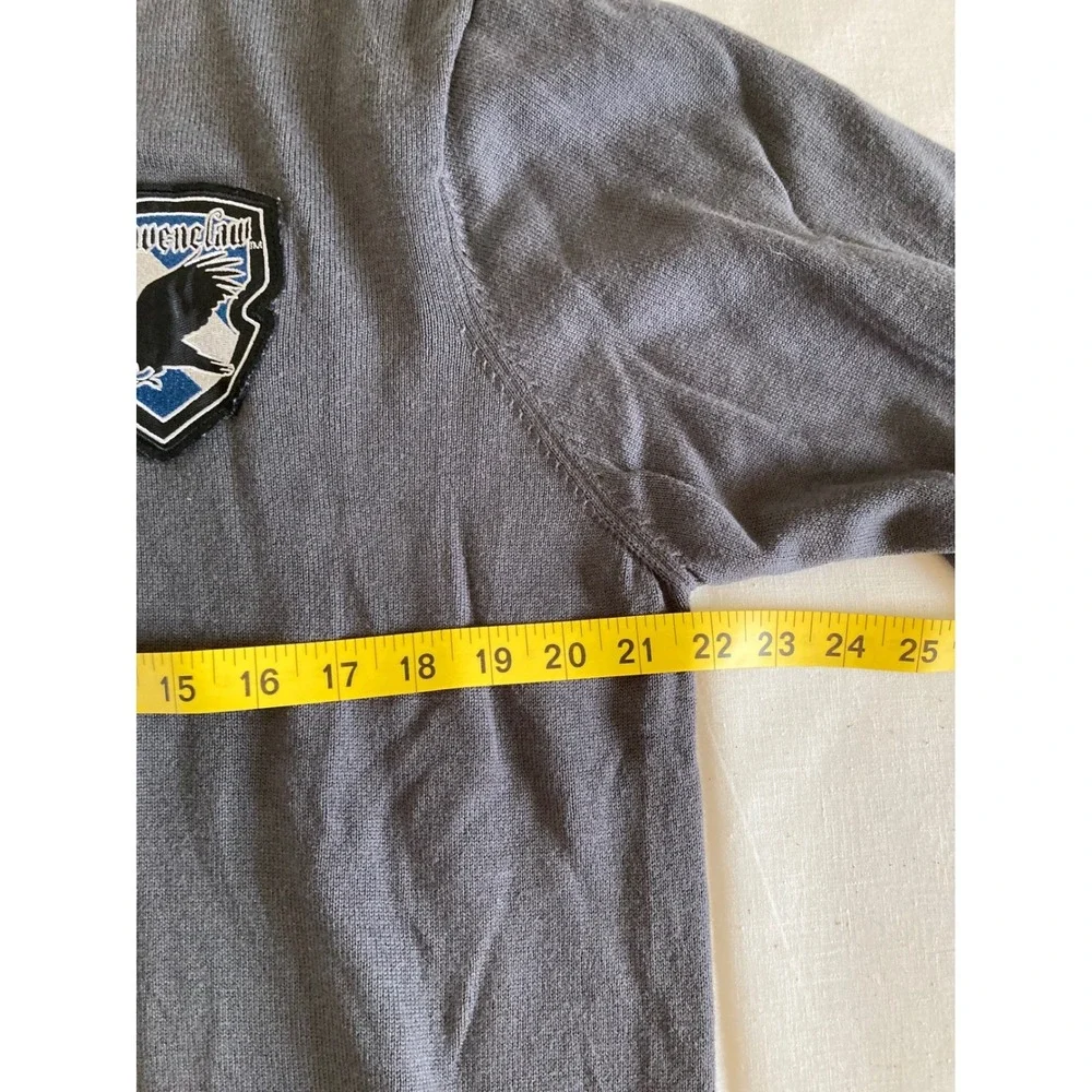 Harry Potter Ravenclaw Grey V-Neck Sweater Blue White Stripes Large 01620863